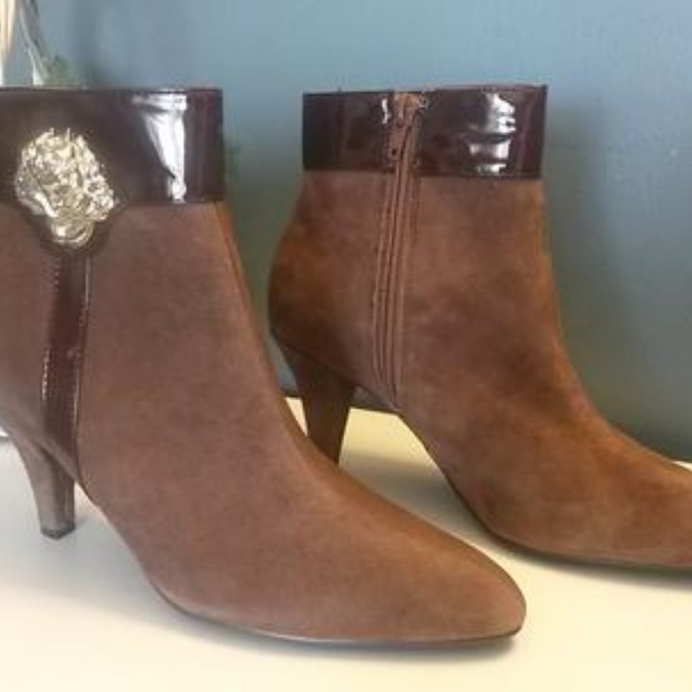 AJ VALENCI Womens Bijou Brown Ankle Booties Size 7M Rose Accent